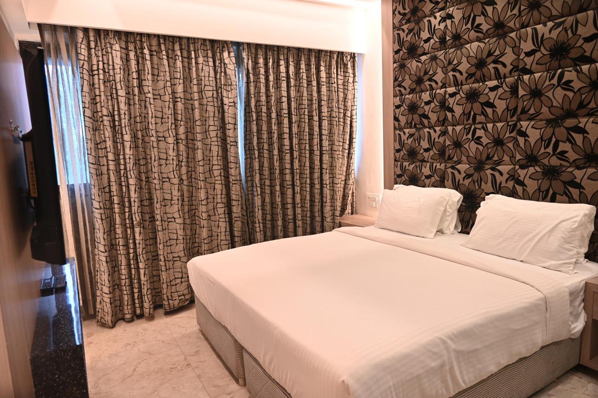 Kumar Resort By Turtle, Lonavala Kültér fotó