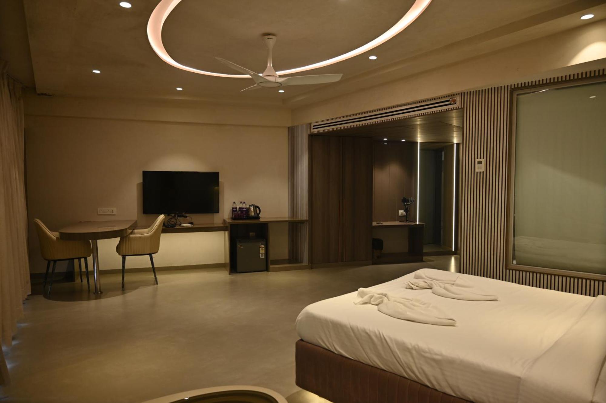 Kumar Resort By Turtle, Lonavala Kültér fotó
