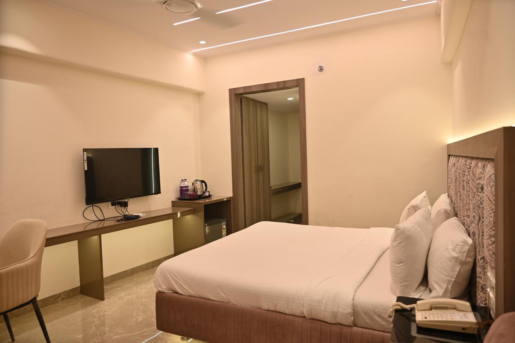 Kumar Resort By Turtle, Lonavala Kültér fotó