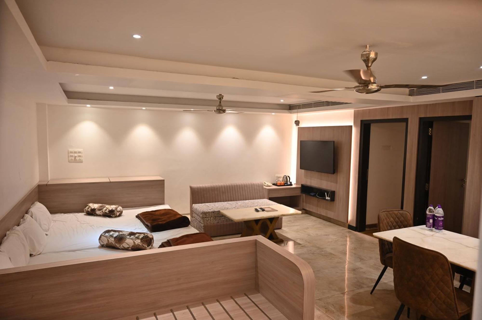 Kumar Resort By Turtle, Lonavala Kültér fotó