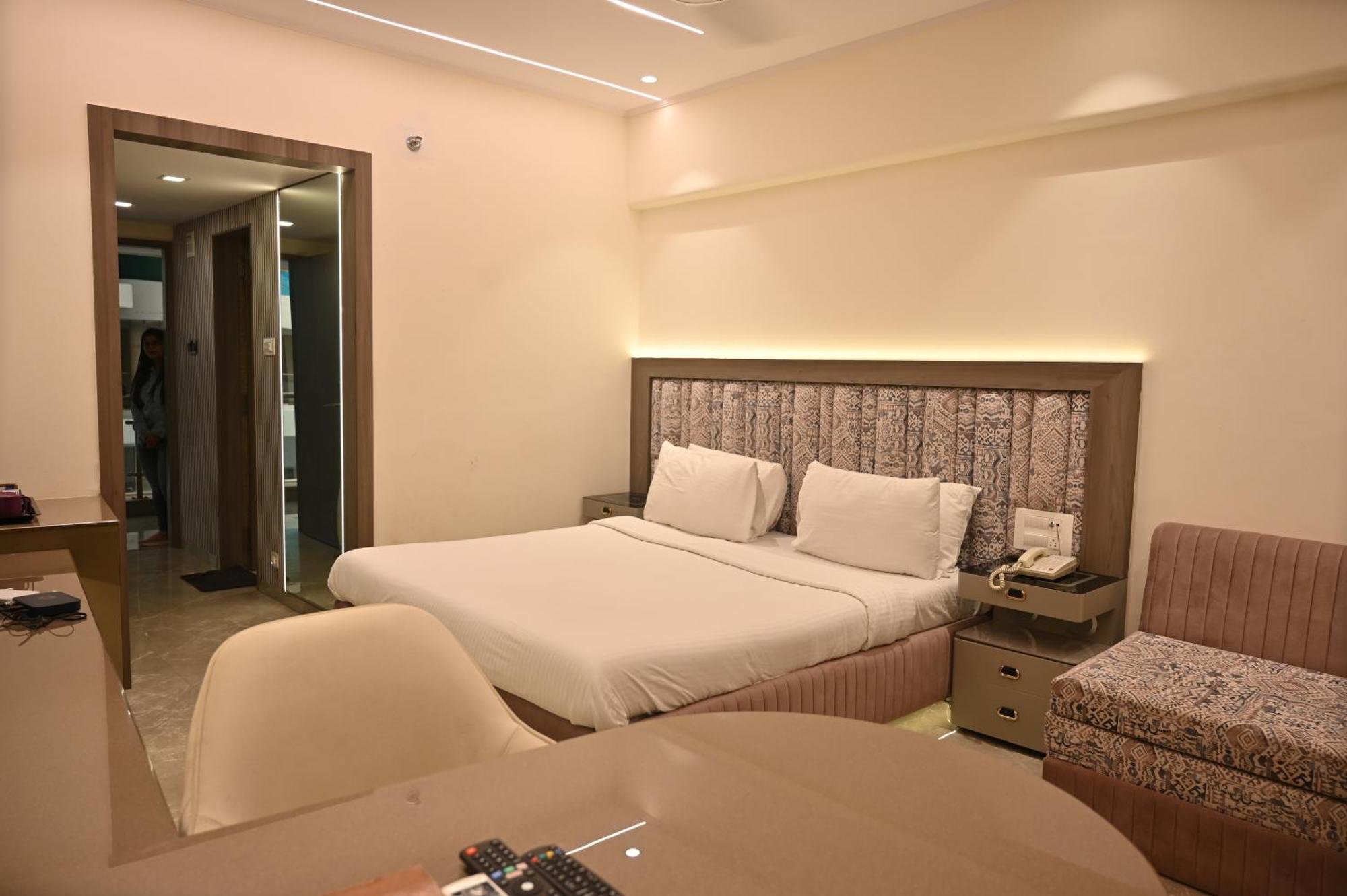 Kumar Resort By Turtle, Lonavala Kültér fotó